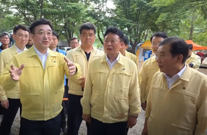 윤호중 서태원 박윤국.JPG