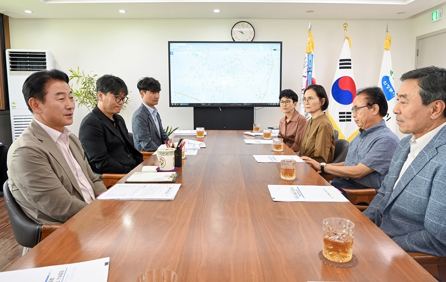 버스정책과(의정부시, 마을버스 현안 논의 위한 운수업체 간담회 개최)2.JPG