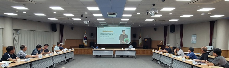 연천군 전곡읍행정복지센터, 각리 이장 대상 긴급복지 신고의무자 교육.jpg