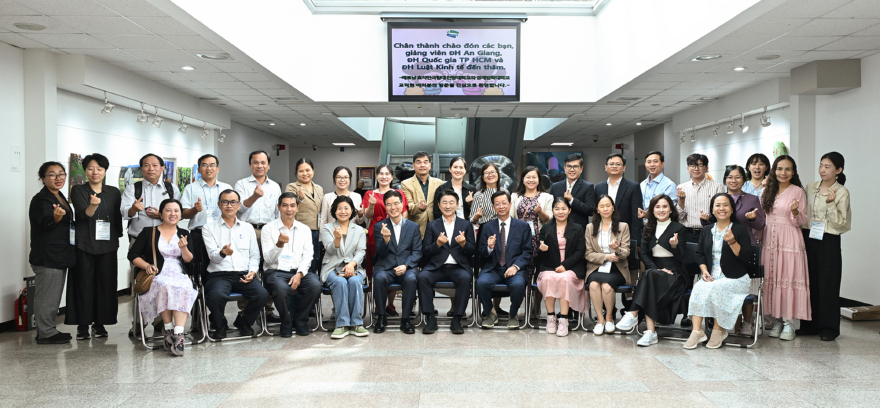 1.교육청소년과(의정부시, 베트남 호치민국립대 안장대학교와 글로벌 교육 협력 논의)1.jpg