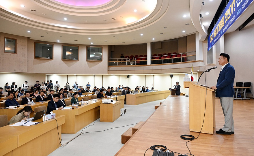 3.기업투자유치과(의정부시, 반환공여지 캠프 레드클라우드(CRC) 개발 위한 전문가 토론회 개최)2.JPG