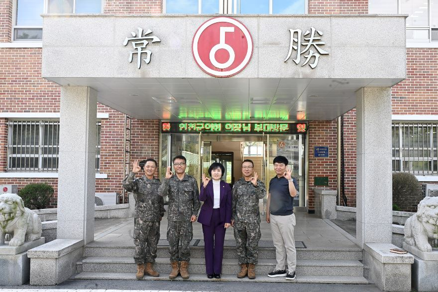 관련사진_추석맞이 군부대.jpg