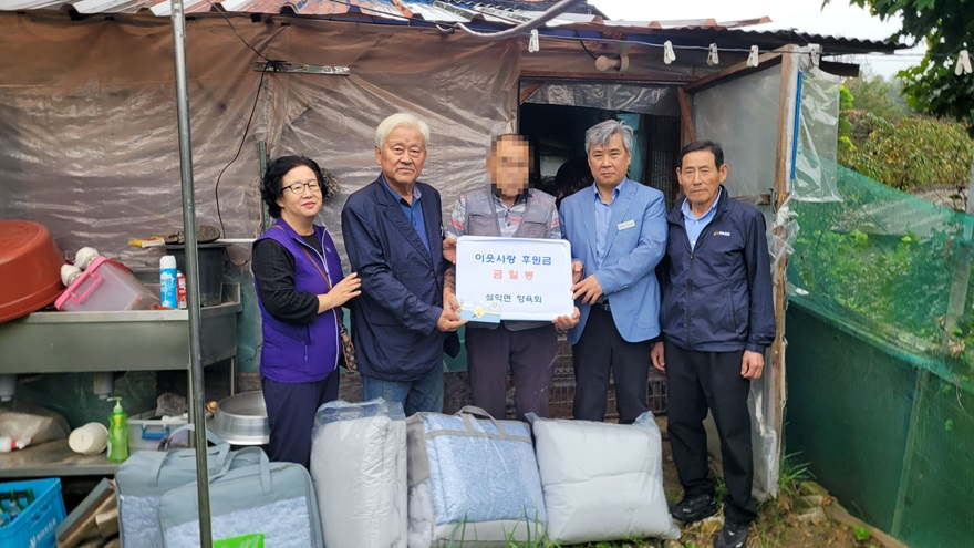 (4)가평군 설악면향육회, 추석맞이 취약계층 지원.jpg