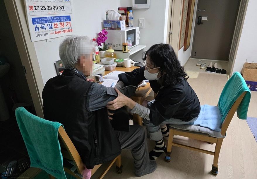 1.복지정책과(의정부시, ‘1일 5,000보 걷기’ 의료급여 특화사업 성료).jpg