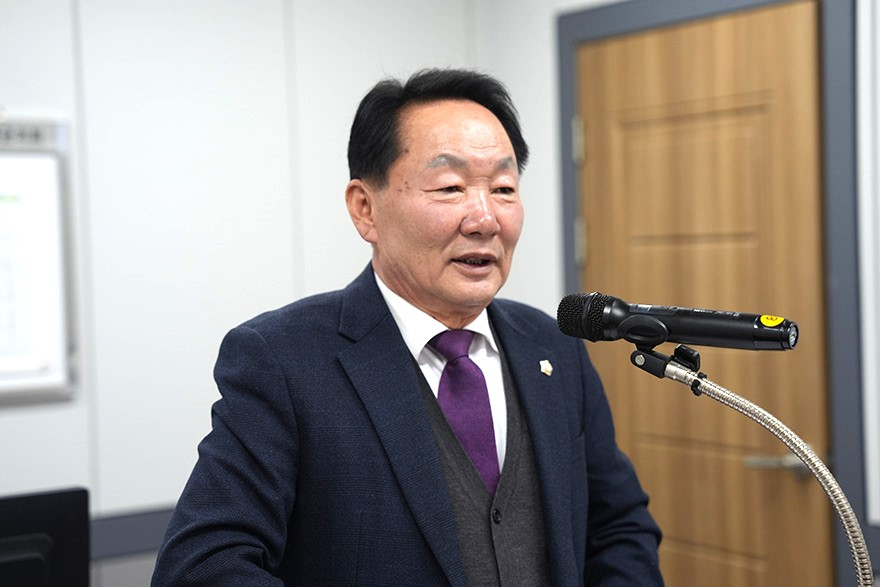 최정용최종.jpg