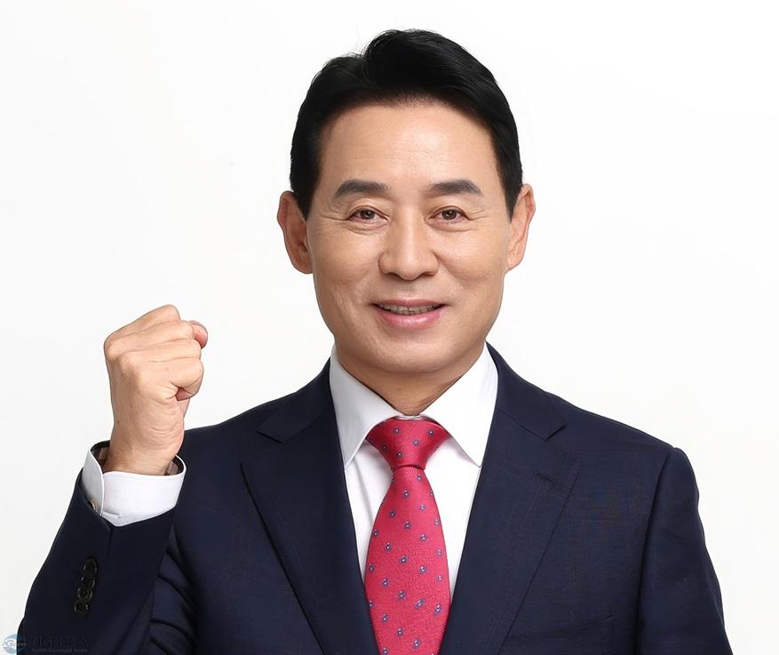 백영현_프로필사진5.jpg