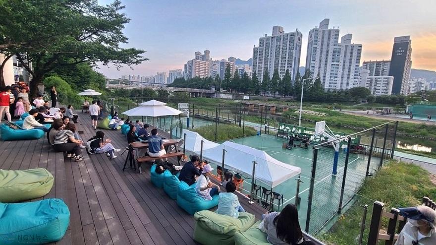 사본 - 1.도시디자인과(음악과 책, 하천과 공원이 이어진 새로운 도시문화 실험…의정부시, '음악정원 피크닉' 첫걸음)3.jpg