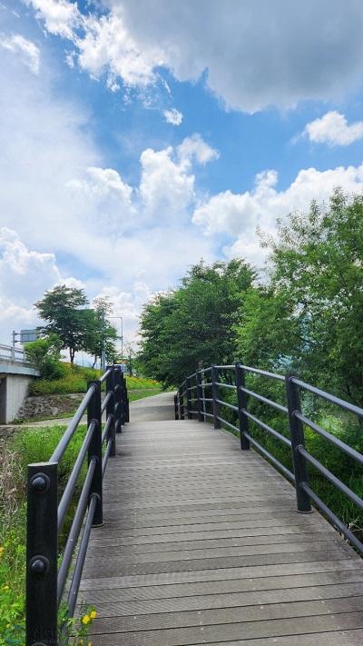 (가)우리 동네에 이런 길이… 가평 명품 산책길 10선=설악면 자잠리 산책길.jpg