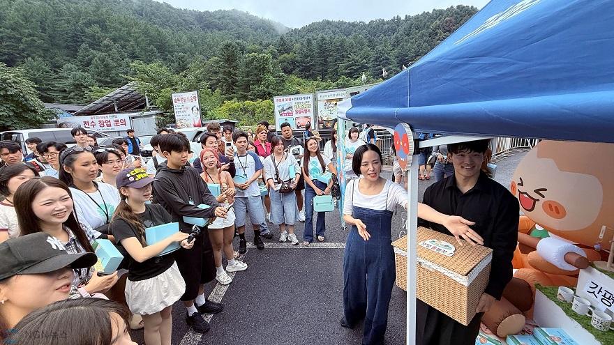 (가)해외 크리에이터, 가평 관광매력 세계에 알린다1.jpg
