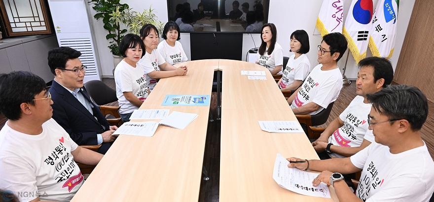 사본 - 2.자치행정과(김원기 의정부시장, 민주평통 ‘평화통일 100만 국민 인터뷰’ 참여…시민 공감대 넓혀)3.jpg