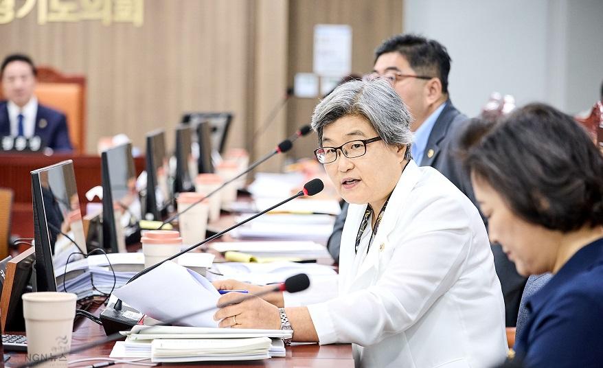 최순자 의원, 재정 어려워도 아동 발달 예산은 지켜야(2).jpg