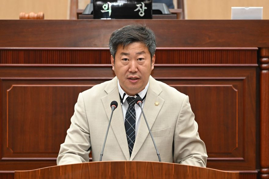 제305회임시회제1차본회의5분자유발언_윤재구의원 2.jpg