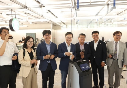 기후도지사 김동연, “이번주는 경기도 기후 슈퍼위크” ... 경기도, 네이버와 ‘기행기소 실천 파트너십’ 발표