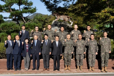 김동연, 가평 맹호부대 방문… “군이 있어 국민이 안전하고, 국민이 있어 군이 빛난다”