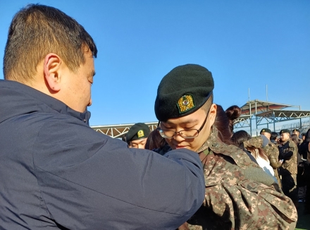 "군인 사명 위 새겨진 효(孝)…부친 위해 간 50% 이식한 효자"