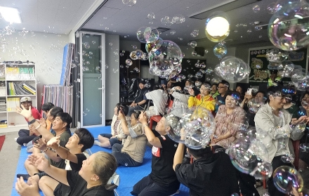 경기도, 병원·복지관 등 도민 생활공간 찾아가는 독서문화 프로그램 운영
