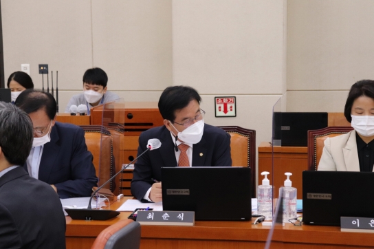 최춘식, “법원 백신패스 효력정지 지극히 정당…상식적 판단 환영”