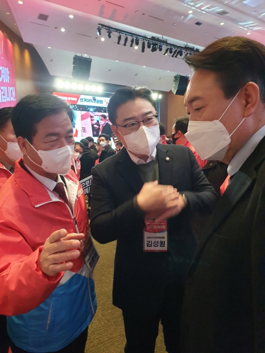 최춘식, 윤석열 대선후보에게 '옥정~포천선 8량 직결운행' 직접 건의