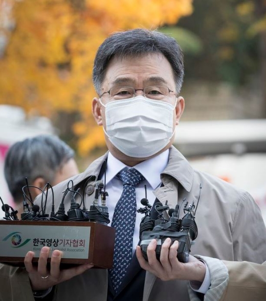 김만배 측 “대장동 사업 이재명 방침 따른 것…배임 안 돼”