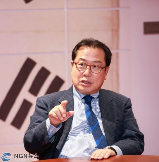 조광한 남양주시장, ‘움직이는 국가, 멈춰버린 국가’ 발간 행사 개최