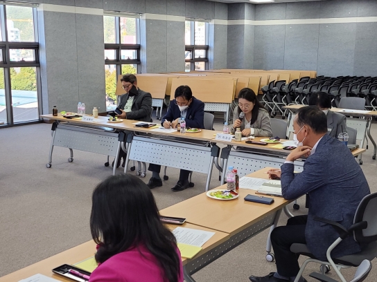 「자연을 경제로 꽃피우는 도시, 가평」을 구현하기 위한 ‘2022 자라섬 가을꽃정원 성과분석을 위한 사전간담회 개최