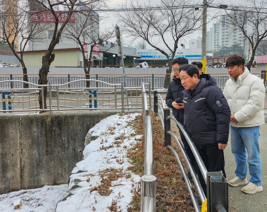 주광덕 남양주시장, 오남천 수질오염사고 방제작업 현장 점검
