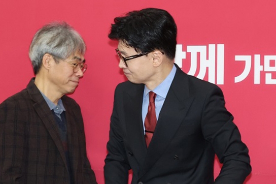 [기자 수첩] 野 덫에 걸린 與, 'DNA,관속에 들어가도 안 바뀐다'