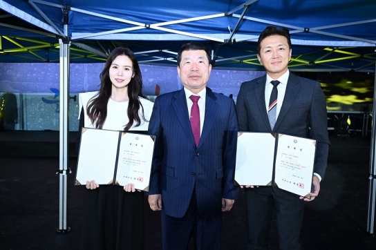 구리시, 2024 구리 유채꽃 축제 개막식과 함께 시 홍보대사로 ‘배우 진태현, 박시은 부부’ 위촉