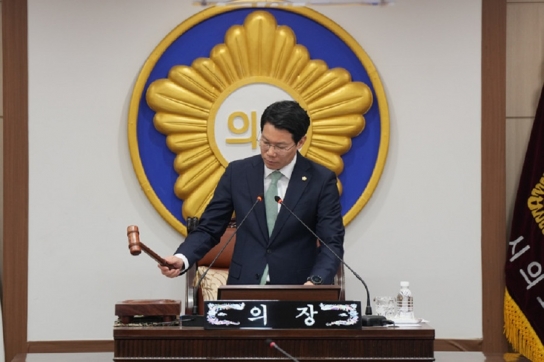 '시민의 목소리' 포천시의회 임종훈 의장 선출, 시민들이 환영하다