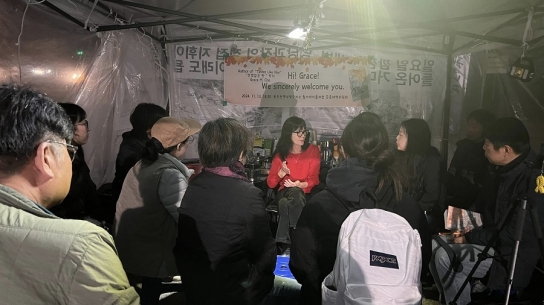 [그레이스 4] 기억 속에서 지워진 그들: 기지촌 여성들의 삶을 기록하는 그레이스 조 교수의 사명