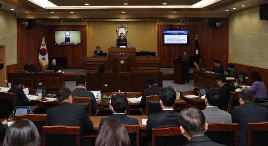 가평군의회, 제327회 임시회 개회