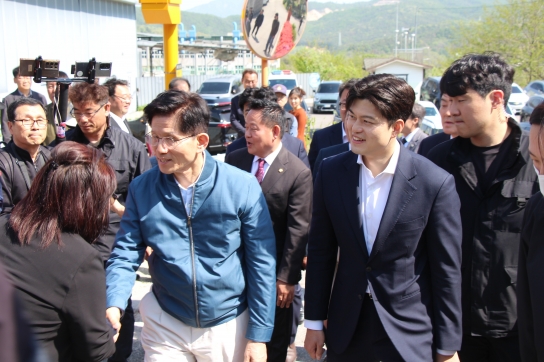 김문수 후보, 첫 일정으로 포천 장자마을 방문… 사회적 약자 지원