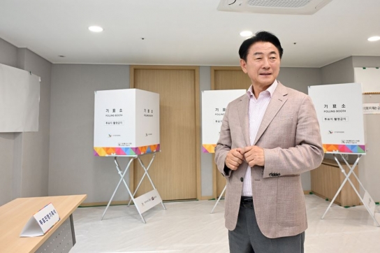 의정부시, 투표소 현장 점검 및 사무원 격려