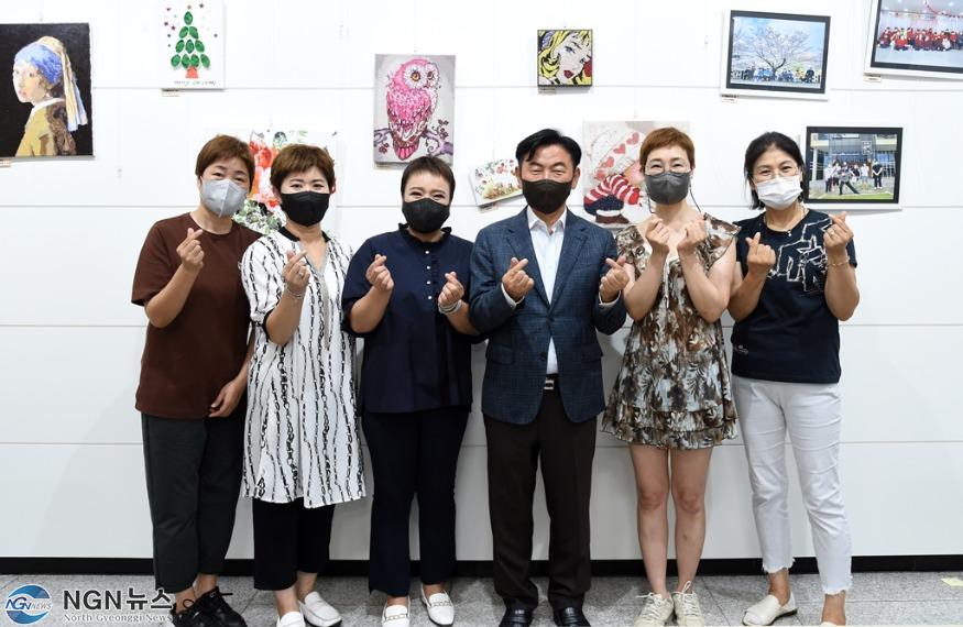노인장애인과(의정부시청, 발달장애인 공예·미술작품 전시회 개최)5.JPG
