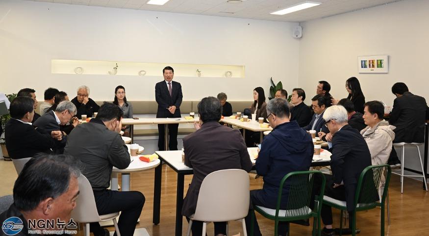 1019 백경현 구리시장  언론인들과 조찬 간담으로 소통(1).JPG