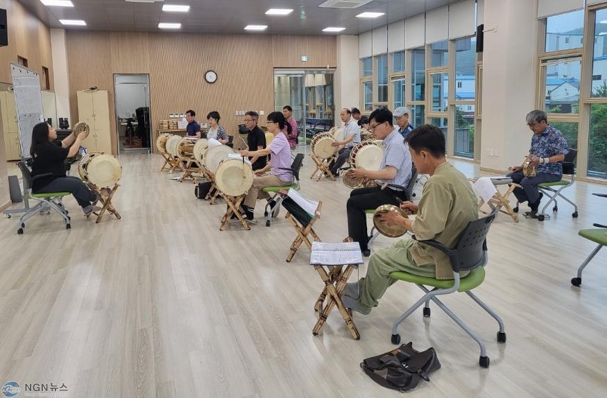 4 포천시, 무형문화재 전수교육관 ‘농악기초반’ 개강.jpg
