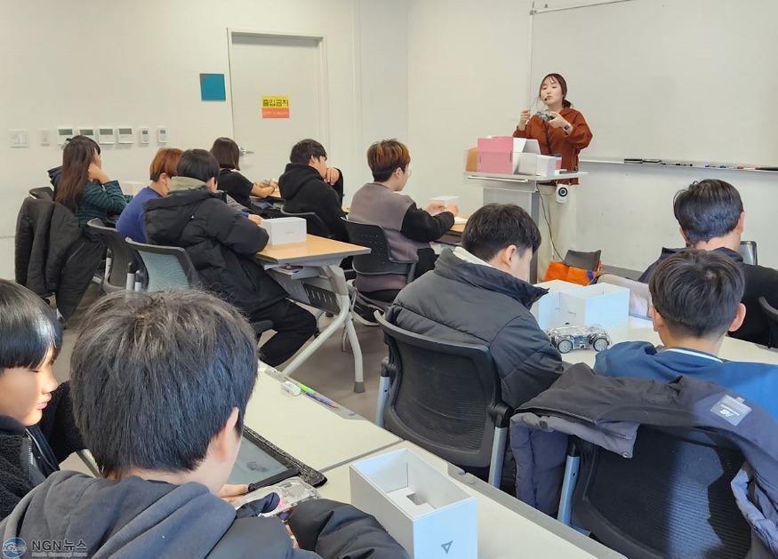 (사진)3. 청소년문화의집, 겨울방학 특강 디지털 새싹 캠프 성료.JPG