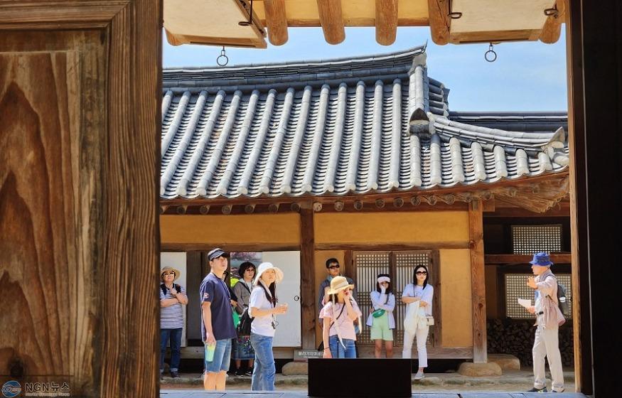 (0430)[문화관광과]남양주시, 정약용 시민해설사와 함께 떠나는 인문 해설 프로그램 운영(사진1).jpg