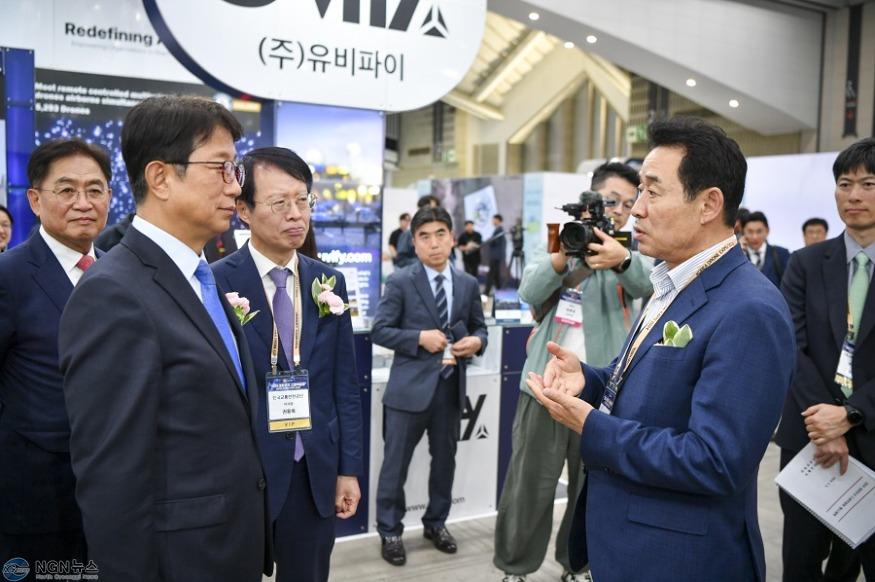 1-2 포천시, 첨단국방드론방위산업 홍보를 위한 2024 대한민국 드론 박람회 참가.JPG
