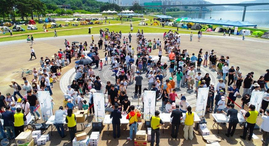 (0521)[환경정책과]홍지선 남양주시 부시장, ‘2024년 맑은 물 사랑 전국학생 사생대회’ 참석해 격려(사진2.대회 전경).jpg