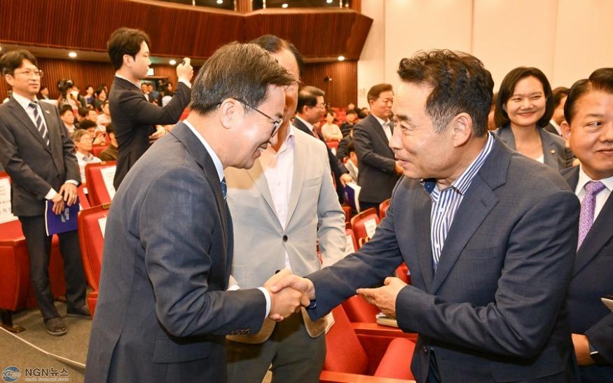 1-4 백영현 포천시장, “「GTX-G 노선 상생협력 협약」 체결...직주근접 자족도시 조성에 나선다.JPG