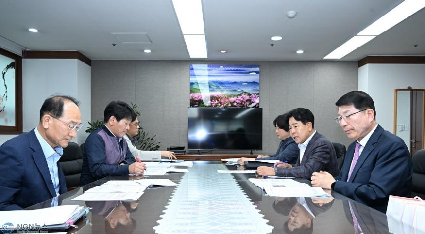 0722 백경현 구리시장  이성해 국가철도공단 이사장과 면담(2).JPG