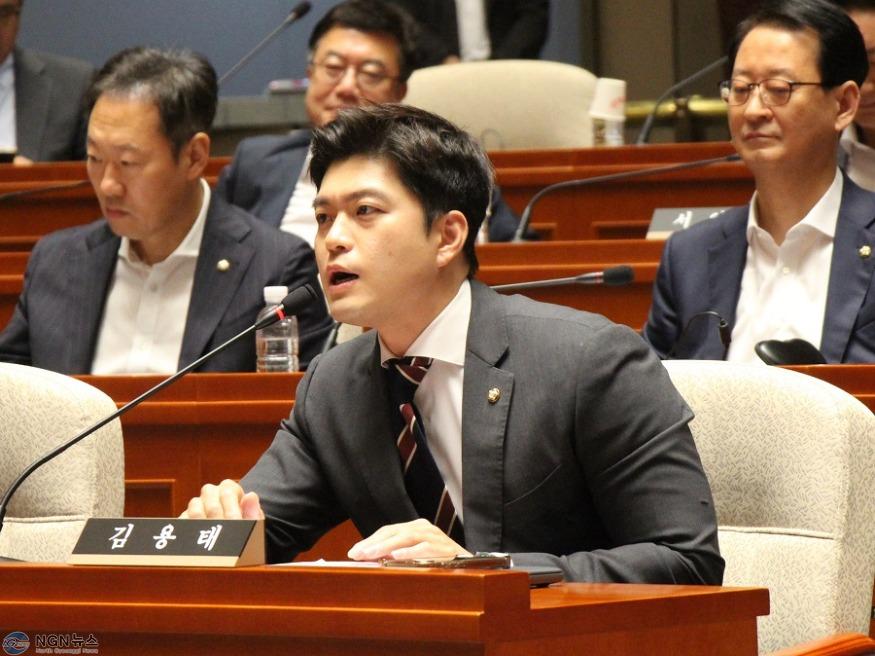 [붙임-2] 김용태 국회의원 사진.jpg