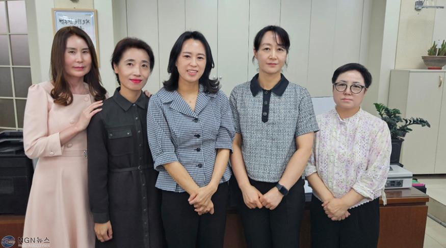 가평군농협 남부지점 창구직원.jpg