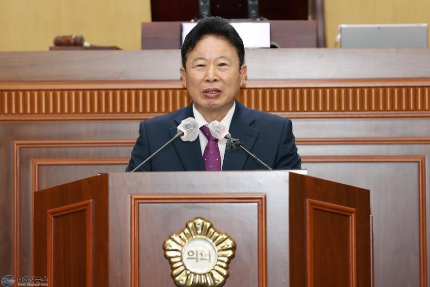 (가)서태원 가평군수, 내년 예산안 4,148억 편성… “군민이 체감하는 성과 창출할 것”(25일 서태원 군수 시정연설 사진).jpg