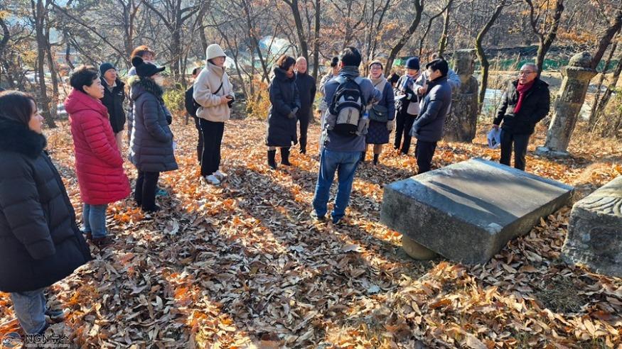 8.고산동(고산동, 지역리더들 향토역사가와 함께 마을 역사 탐방)2.jpg