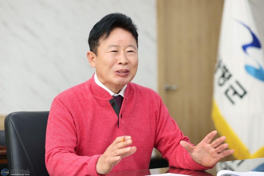 (가)[기획특집] 가평군, 군민과 함께한 1년 성과 재조명(서태원 군수).jpg