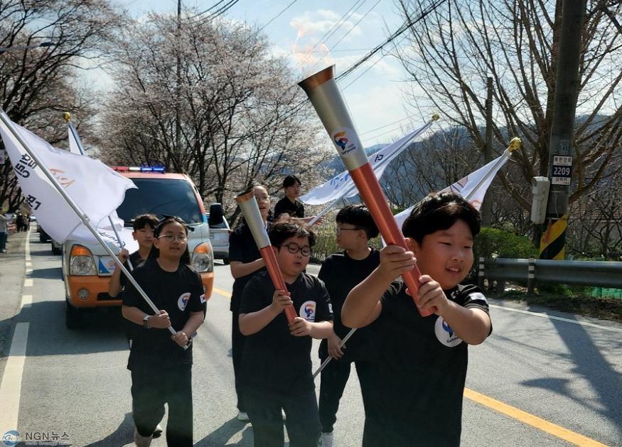 (1)가평군 청평면, 성화안치식‧축하공연 성황리 개최2.jpg