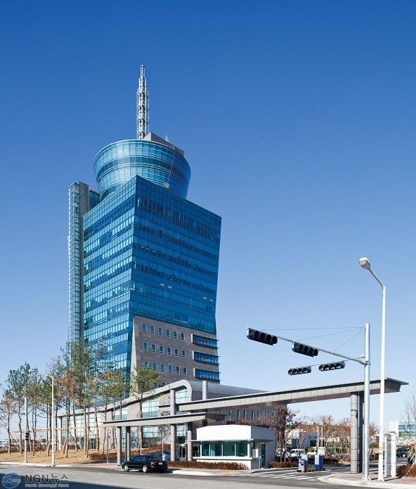 경기경제청+평택항마린센터+전경.jpg