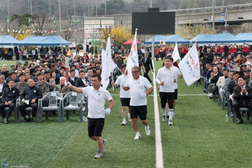 (4)가평 상면, 성화 안치와 면민의 날 축제 성황2.jpg